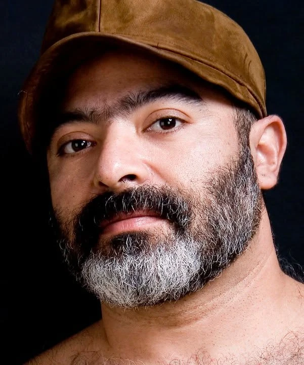 Retrato de Héctor Ruiz Sakino